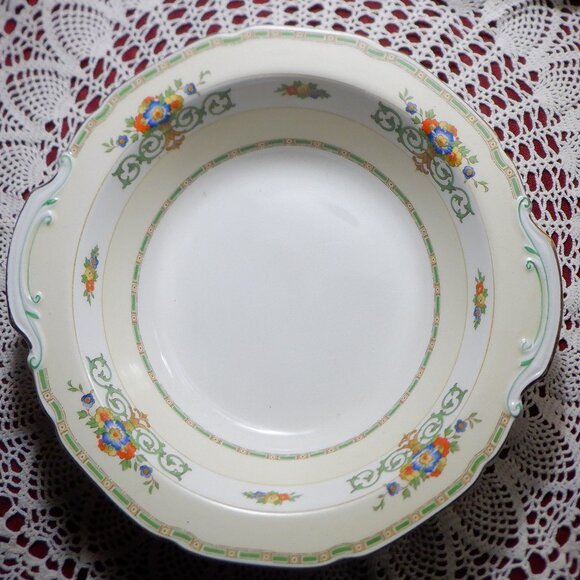 ~ Stunning GRINDLEY / TUNSTALL Floral Covered ~~~ SERVING BOWL ~ "THE GOSFORTH" - Picture 1 of 2